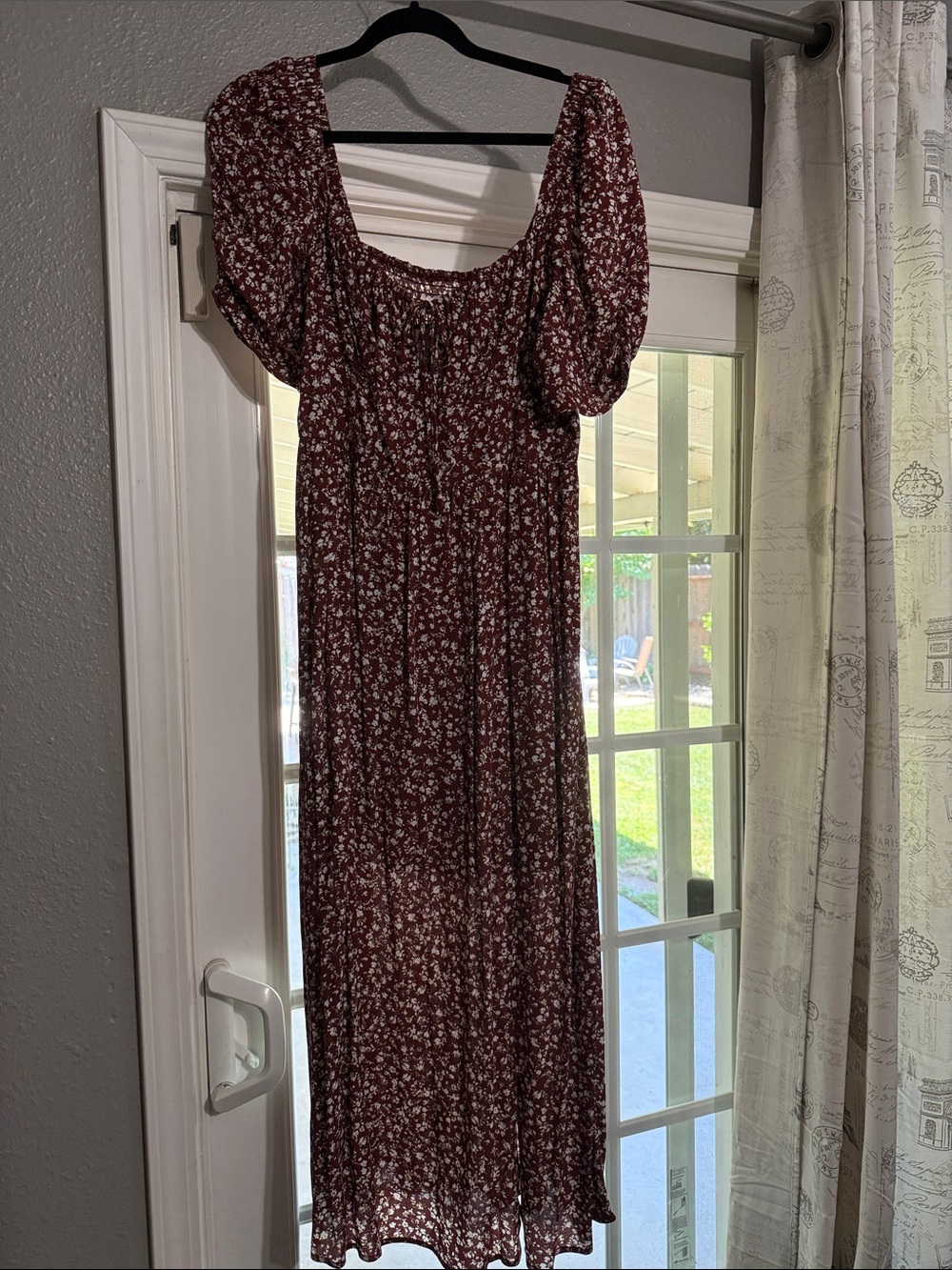 Bohemian Burgundy Floral Maxi Dress with Puff Sleeves